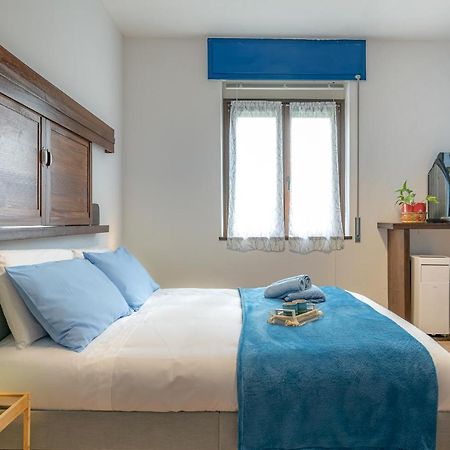 Ferienwohnung Bilocale Blue Relax Erba Exterior foto