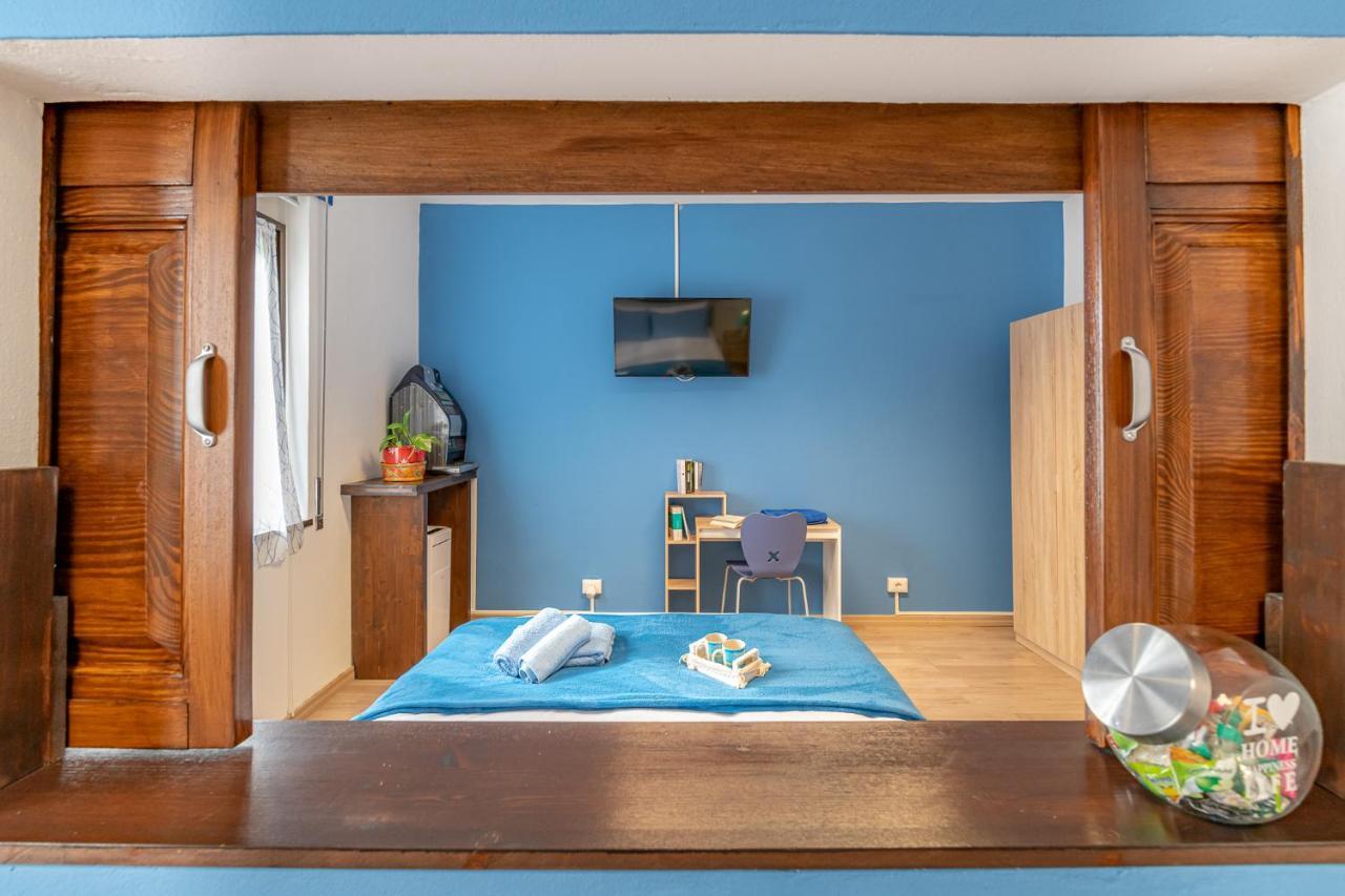 Ferienwohnung Bilocale Blue Relax Erba Exterior foto