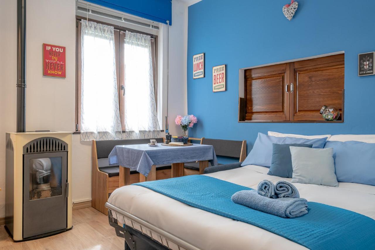 Ferienwohnung Bilocale Blue Relax Erba Exterior foto