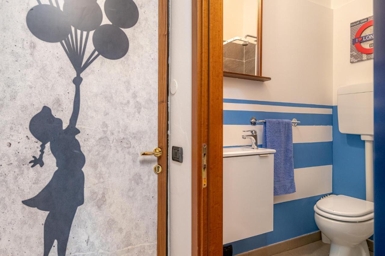 Ferienwohnung Bilocale Blue Relax Erba Exterior foto
